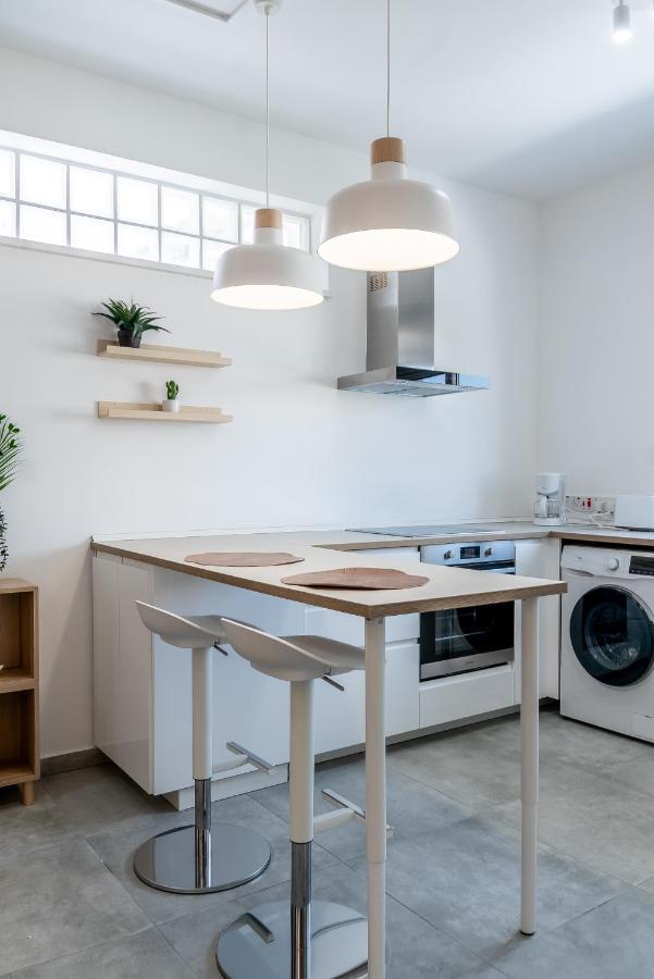 Kition City Apartments - Central Location Larnaca Buitenkant foto
